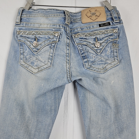 Miss Me factory distressed, rhinestone and embroidered skinny jeans size 27 - Picture 4 of 15